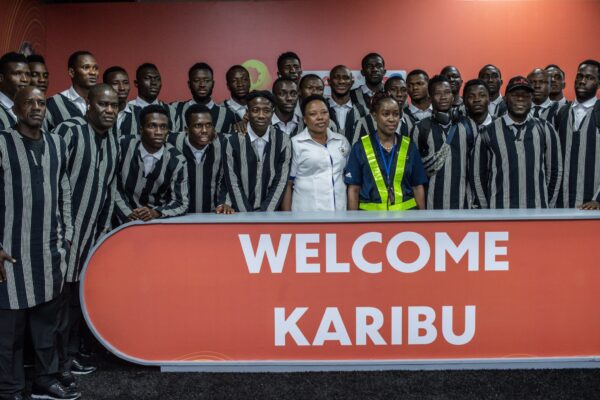 Guinea arrives in Uganda to CHAN 2024 fanfare