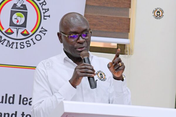 EC opens desk for nomination queries